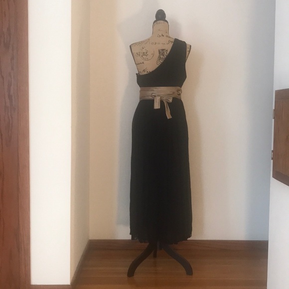Banana Republic Black One Shoulder Dress - Picture 4 of 8